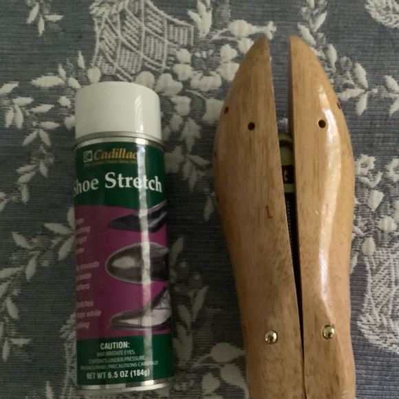 Shoe stretcher - Picture 1 of 3
